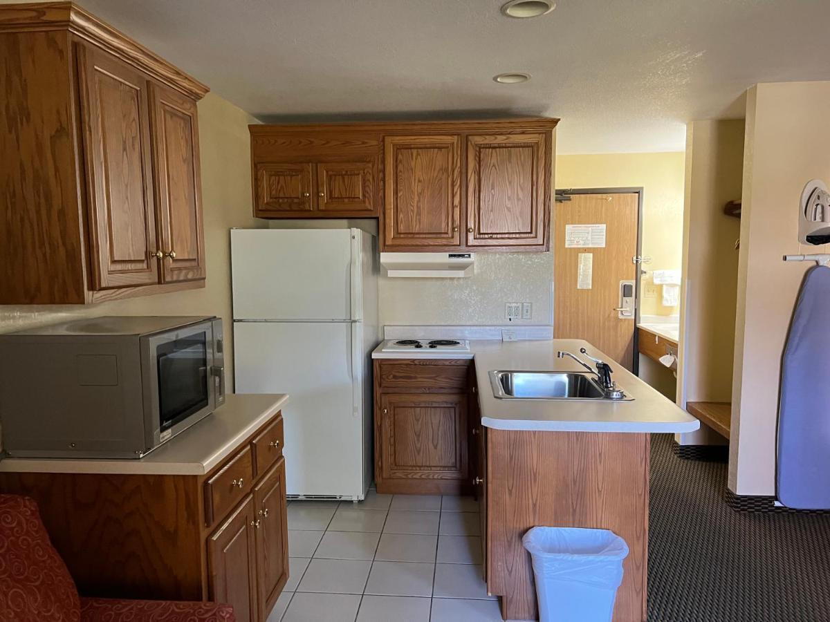 Express Inn & Suites Decatur Экстерьер фото
