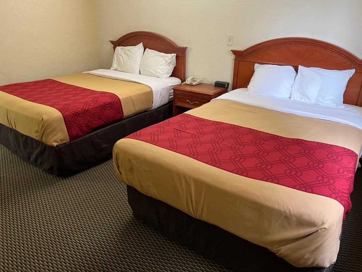Express Inn & Suites Decatur Экстерьер фото