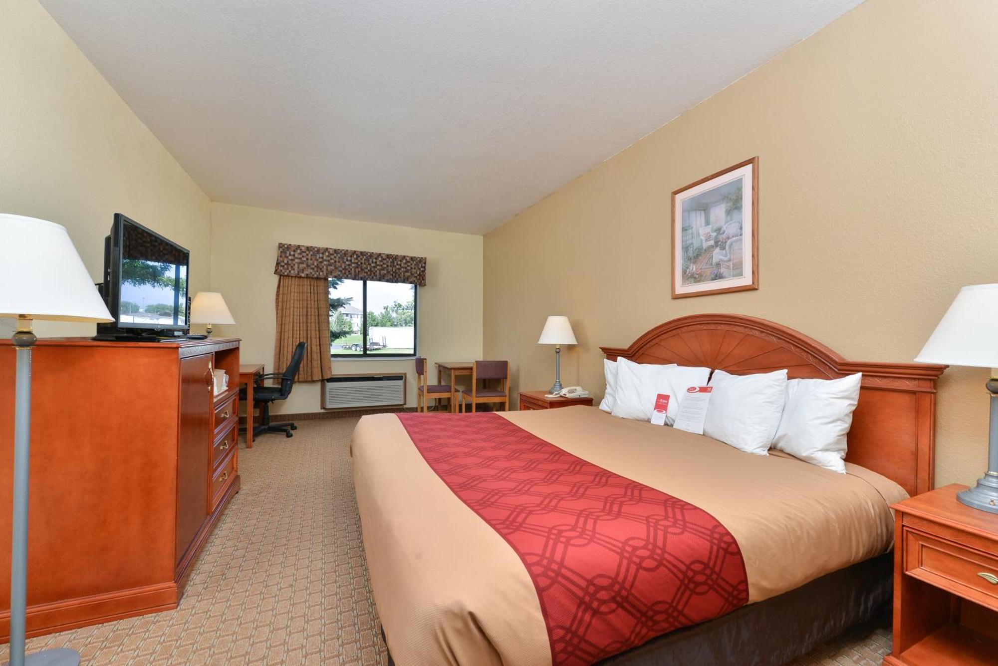 Express Inn & Suites Decatur Номер фото